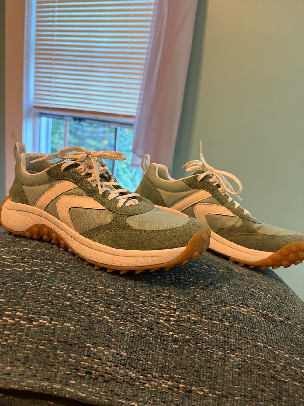 Keen Women's Olive Green and Cream Sneakers